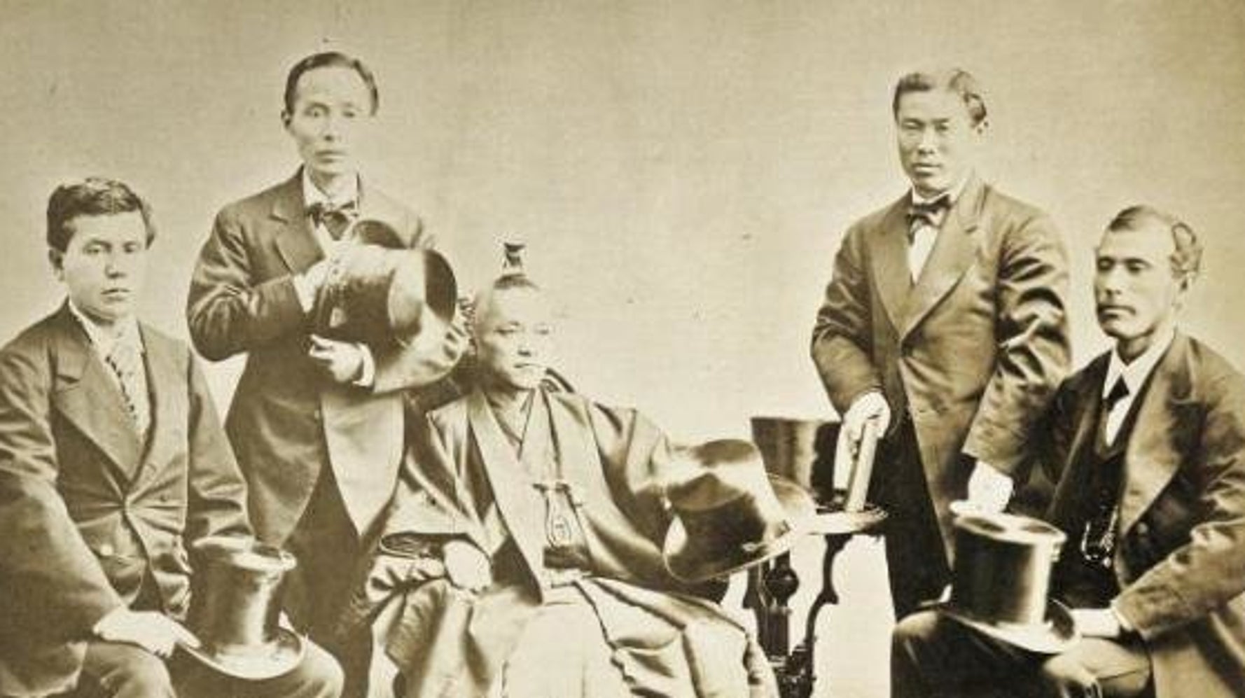 岩倉使節団と銀行破産事件/中央大学出版部/菅原彬州（単行本） 岩倉使節団と銀行破産事件 (中央大学学術図書96) | 菅原 彬州