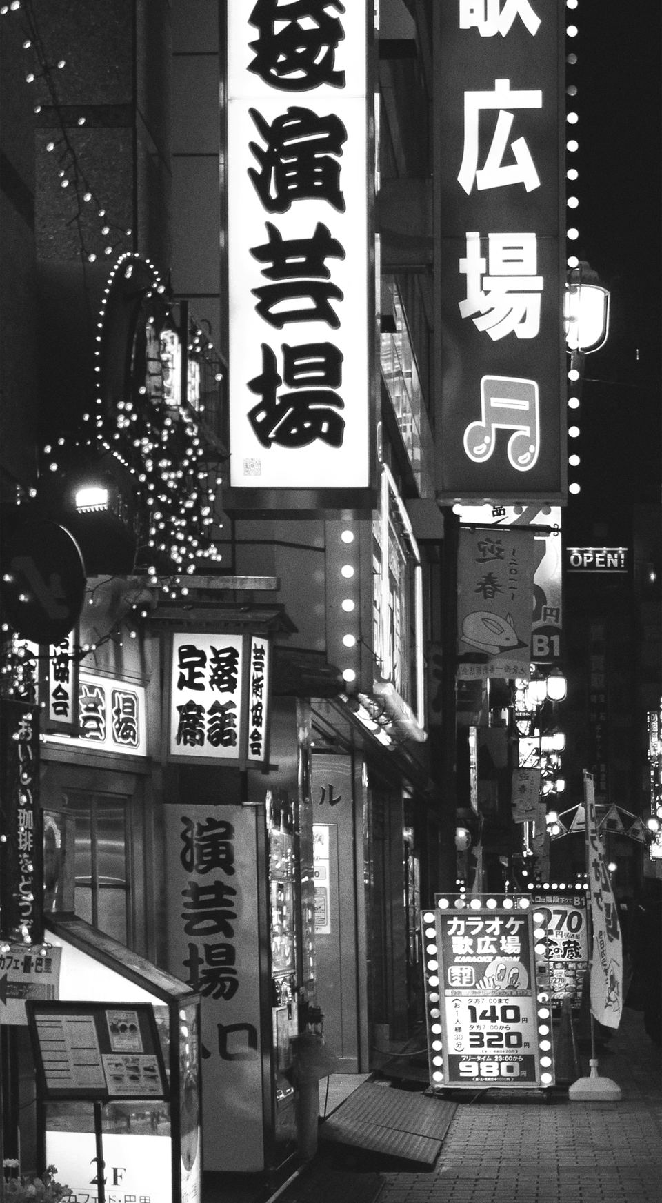 東京の街にあふれる広告を一掃してみた 比較画像 ハフポスト 東京の街にあふれる広告を一掃してみた 比較画像 ハフポスト