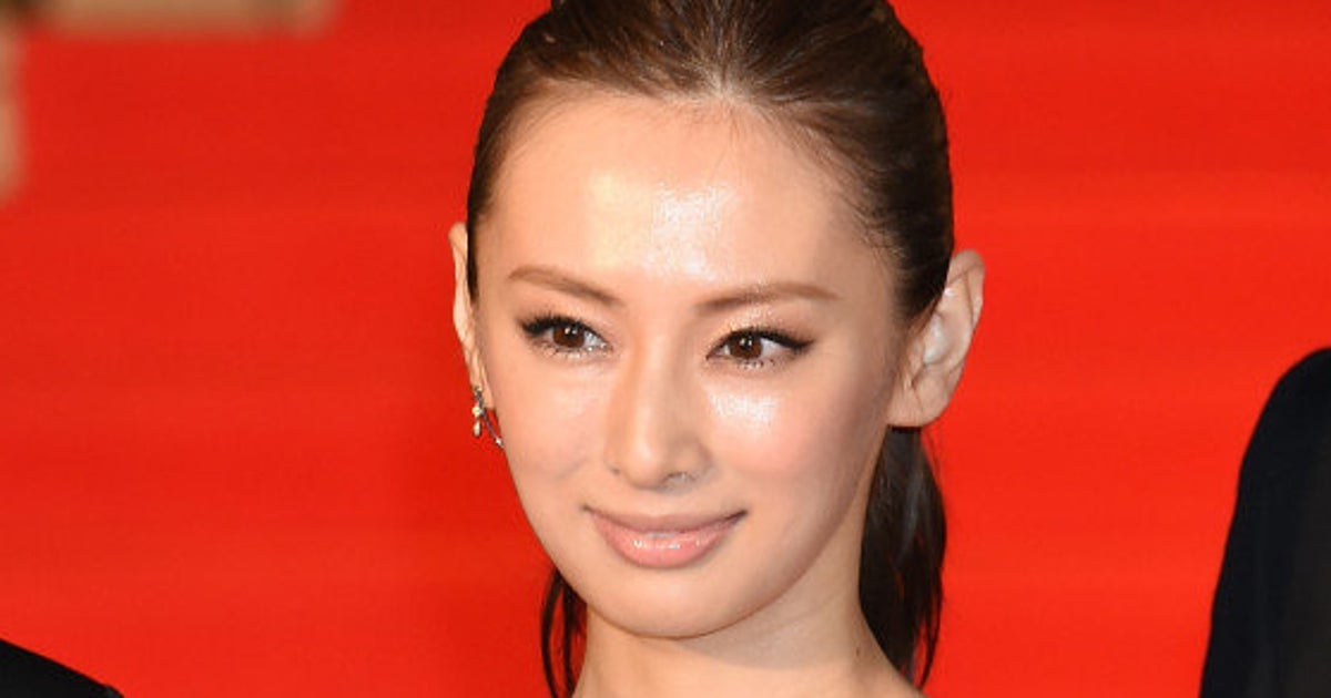東京国際映画祭 レッドカーペットを歩く北川景子 蒼井そら 画像集 ハフポスト