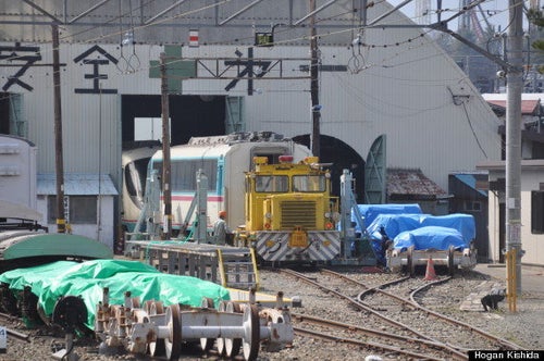 小田急電鉄　特急ロマンスカーRSE（20000形）　折りたたみテーブル　鉄道部品 ロマンスカー・RSE（20000形）引退記念スペシャルムービー - YouTube