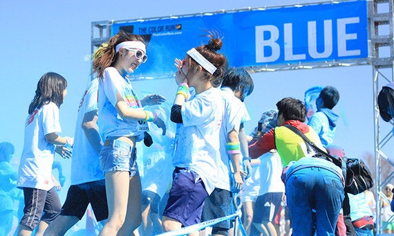 日本初上陸のthe Color Run カラーラン を体験レポート 独占動画もアリ ハフポスト 日本初上陸のthe Color Run カラーラン を体験レポート 独占動画もアリ ハフポスト