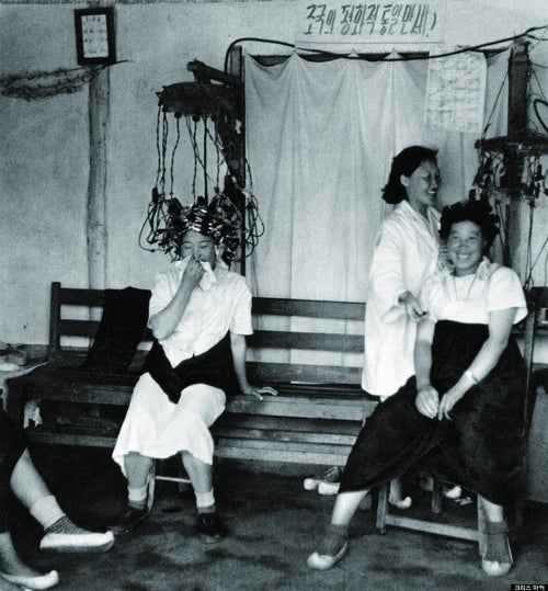 北朝鮮の1950年代の様子をとらえた貴重なモノクロ写真【画像