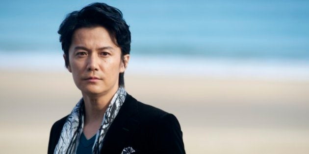 福山雅治さんのマンションに不審な女が侵入 妻の吹石一恵さんと鉢合わせ ハフポスト