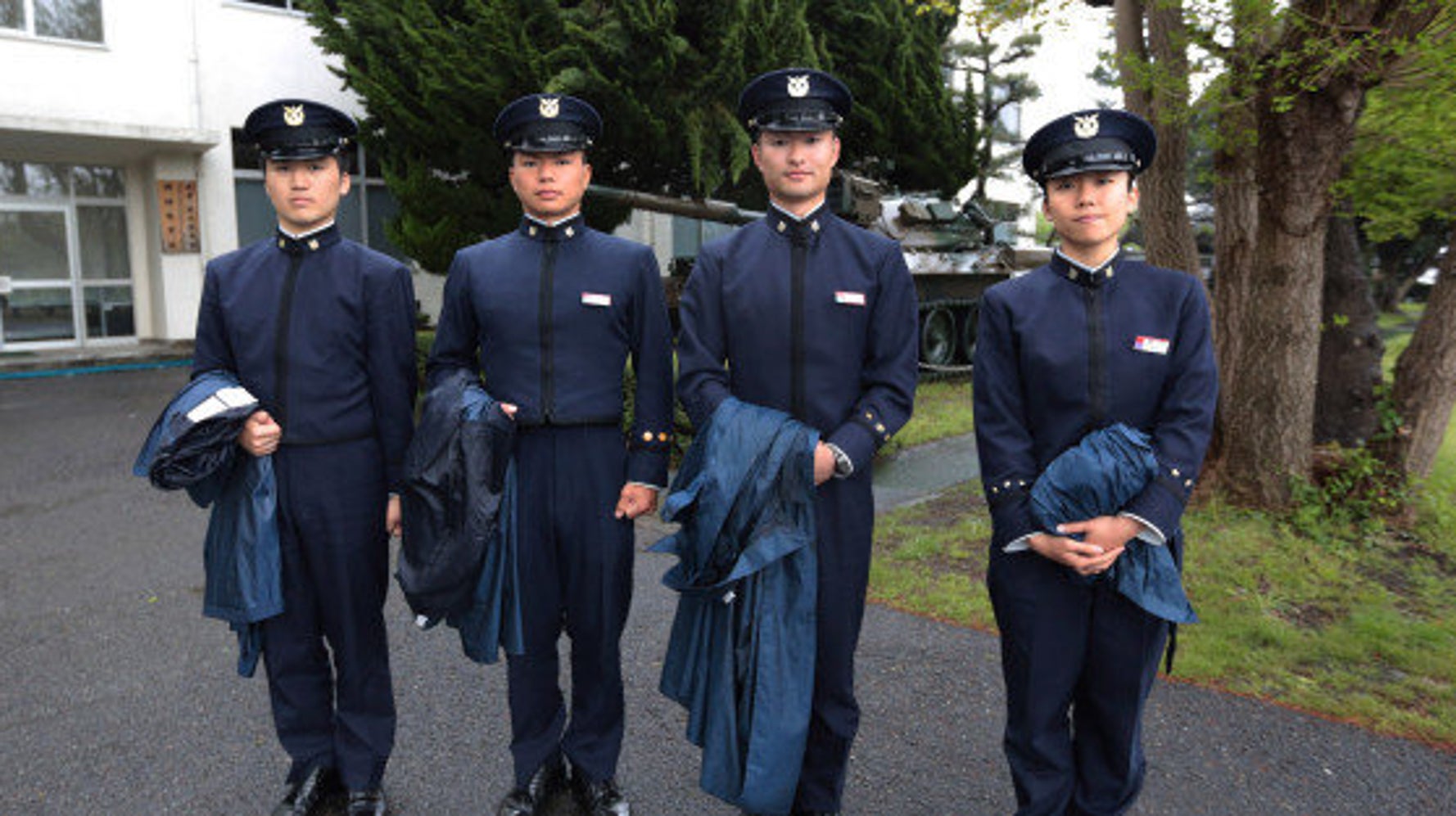 学費がタダでお金が貰える!?」〜ライトな経済的徴兵制を描く『あおざくら 防衛大学校物語』 | ハフポスト NEWS