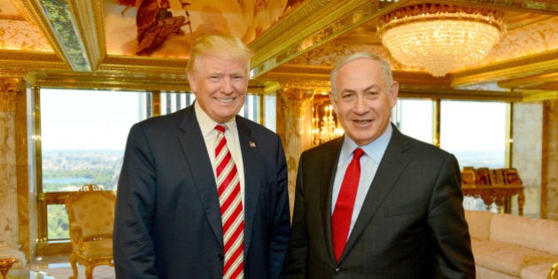 Israeli Prime Minister Benjamin Netanyahu (R) stands next to Republican U.S. presidential candidate Donald Trump during their meeting in New York, September 25, 2016. Kobi Gideon/Government Press Office (GPO)/Handout via REUTERS ATTENTION EDITORS - THIS IMAGE HAS BEEN SUPPLIED BY A THIRD PARTY. FOR EDITORIAL USE ONLY.