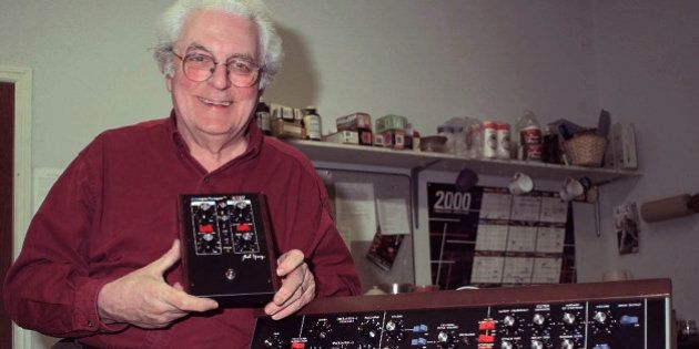 ADVANCE FOR WEEKEND EDITIONS OF DEC. 30-31 --Synthesizer pioneer, Robert