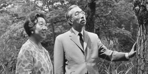 昭和の日」に振り返る 昭和天皇が送った激動の生涯【画像100枚