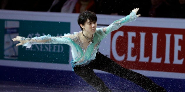 Yuzuru Hanyu, of Japan, skates during the exhibition program at the World Figure Skating Championships, Sunday, April 3, 2016, in Boston. (AP Photo/Steven Senne)