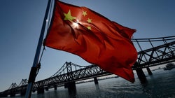 中国で日本人3人拘束　菅官房長官「スパイ行為、絶対にしていない」