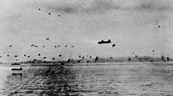 戦力の逐次投入とムービング・ゴールポスト：研究員の眼