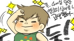 「鏡を見る娘にアテレコ」心臓病の赤ちゃんとの日常、マンガにしてみた