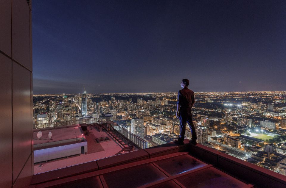 超高層ビル上で撮影する ルーフ トッパー たち ハフポスト
