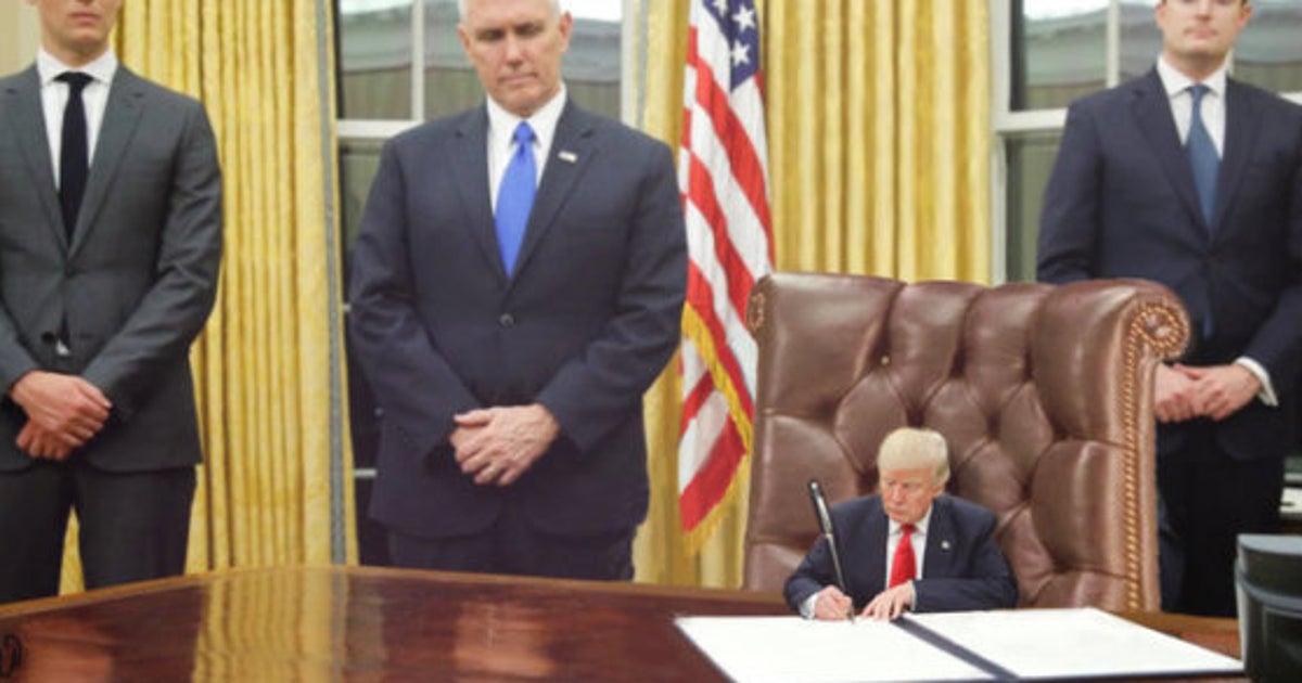 小さいおじさんだ コロボックルだ いや プチトランプだ 画像集 ハフポスト 小さいおじさんだ コロボックルだ いや プチトランプだ 画像集 ハフポスト