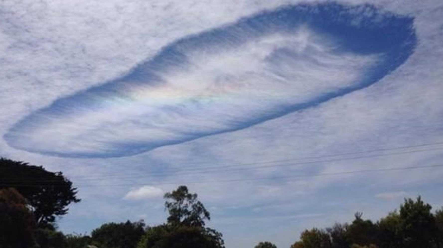 えっ Ufo 珍しい 穴あき雲 の撮影に成功 画像 Flipboard
