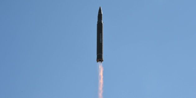 北朝鮮の弾道ミサイルのイメージ画像