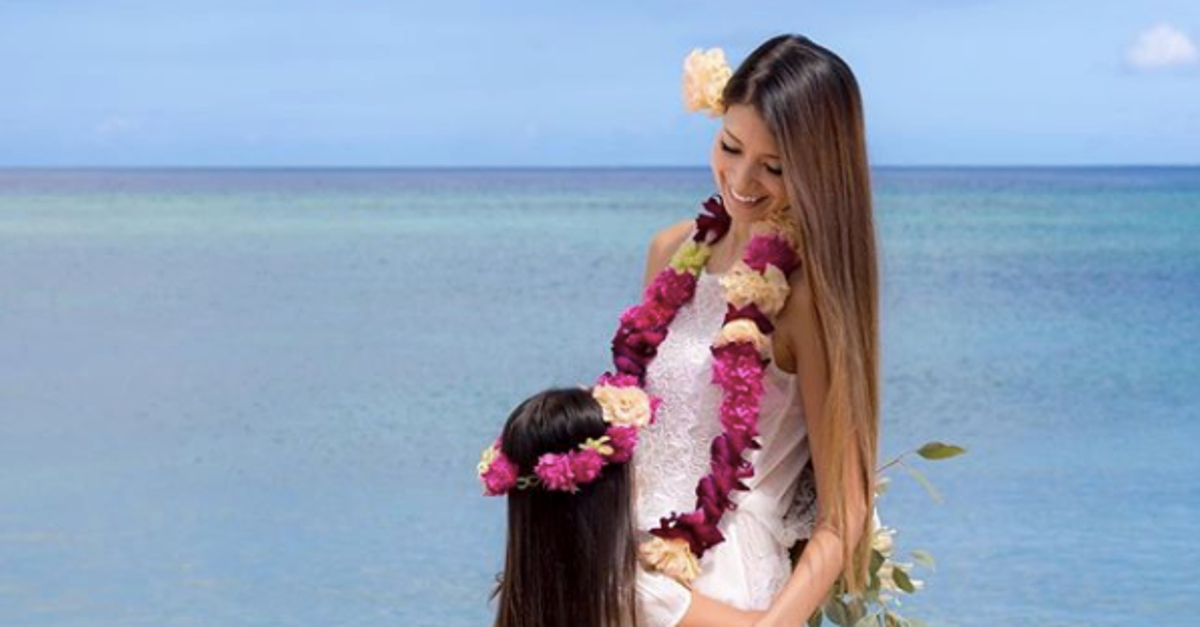 吉川ひなの、第2子妊娠「娘が、お姉ちゃんになるの♡」 | ハフ ...