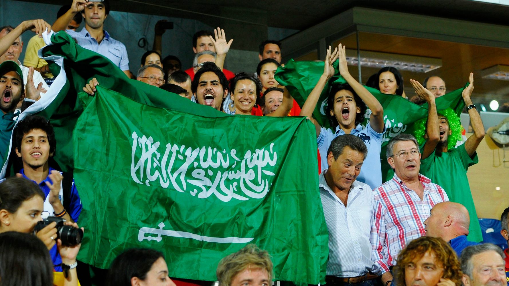 サウジアラビアのサルマン皇太子 W杯予選日本戦のチケットを買い占め 全部でいくら ハフポスト News
