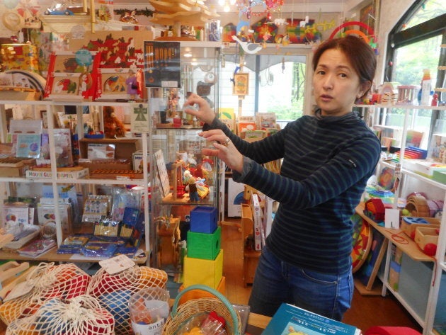 店内で子どもを自由にさせないで 店員のツイートに思う ハフポスト Life 店内で子どもを自由にさせないで 店員のツイートに思う ハフポスト Life