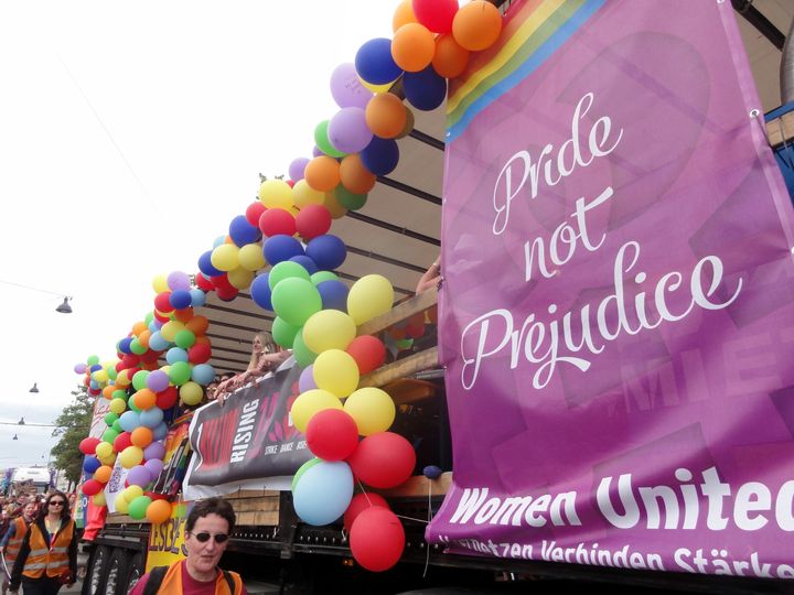 「先入観ではなく、プライド(Pride not prejudice)」の山車