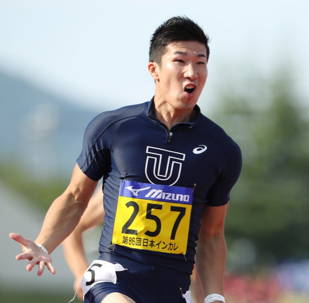 男子100メートル決勝、日本選手で初めて10秒の壁を突破する9秒98を記録して喜ぶ桐生祥秀(東洋大)=9日、福井運動公園陸上競技場 撮影日:2017年09月09日