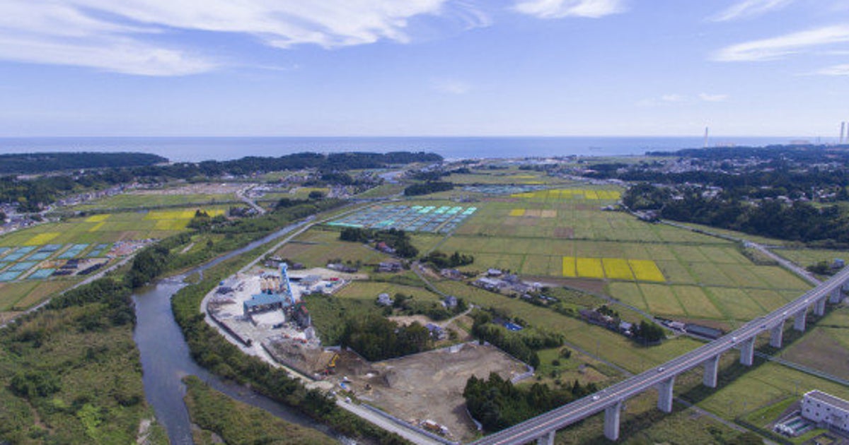 震災から6年近く経った今、家が次々と壊される浪江町 福島の空にドローンを飛ばす理由とは | ハフポスト NEWS