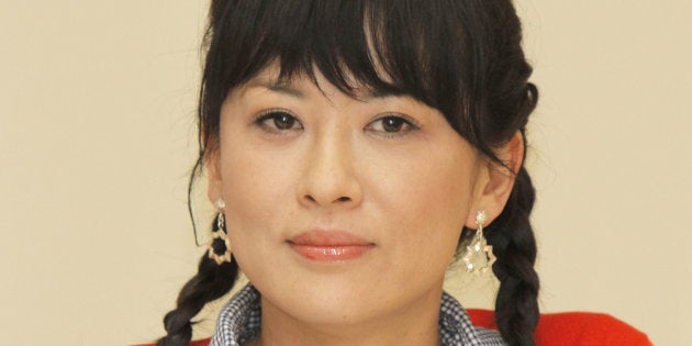 鈴木砂羽の主演舞台で2女優降板 主宰者 私に責任 土下座 強要 罵倒を否定 ハフポスト