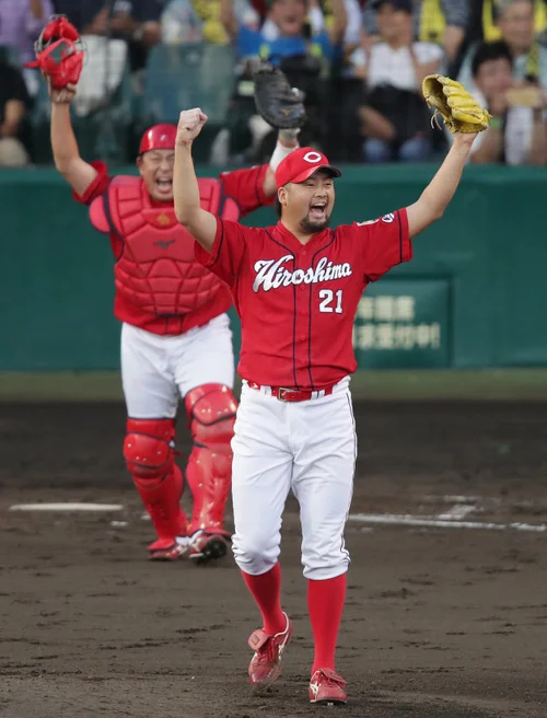 広島カープ、セリーグ優勝 有吉弘行「最高です！ さあ
