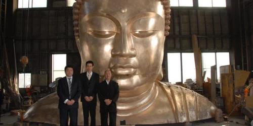 鎌倉大仏を超える大仏、都内に出現へ 総工費4億円以上 | ハフポスト NEWS