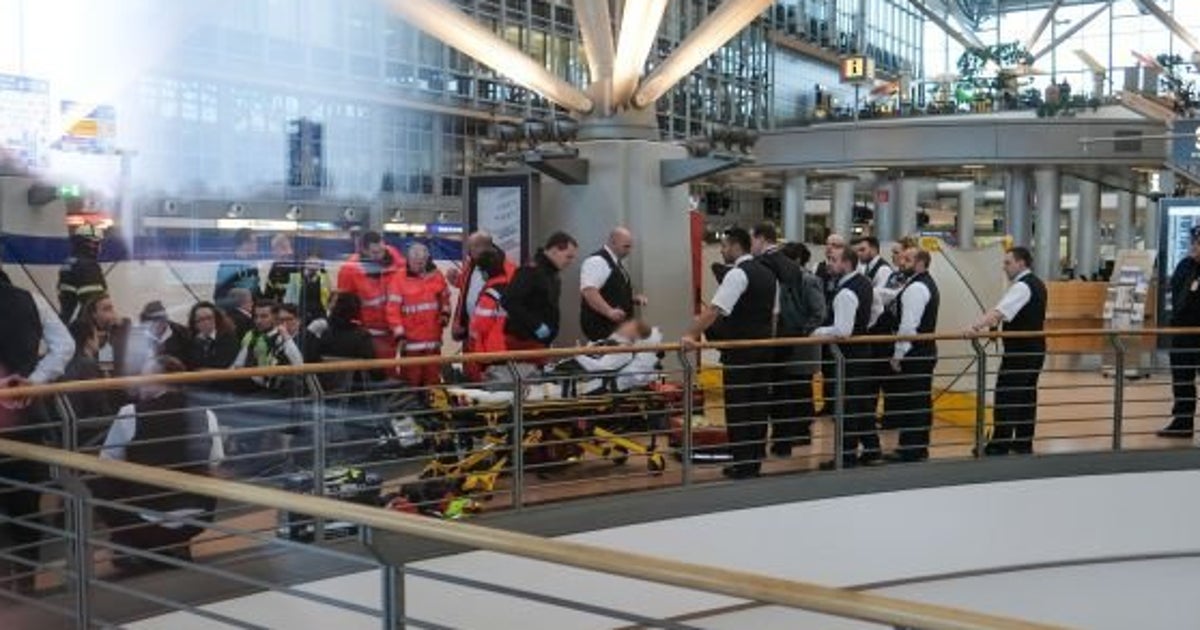 ハンブルク空港で成分不明の有害物質が空調システムから拡散か 空港は閉鎖、50人以上が病院に収容