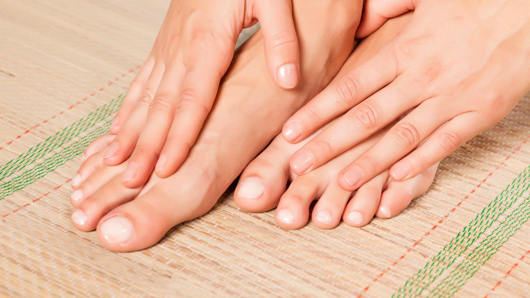 外反母趾は小学4年生ぐらいから急激に増える 爪の切り方に注意 ハフポスト