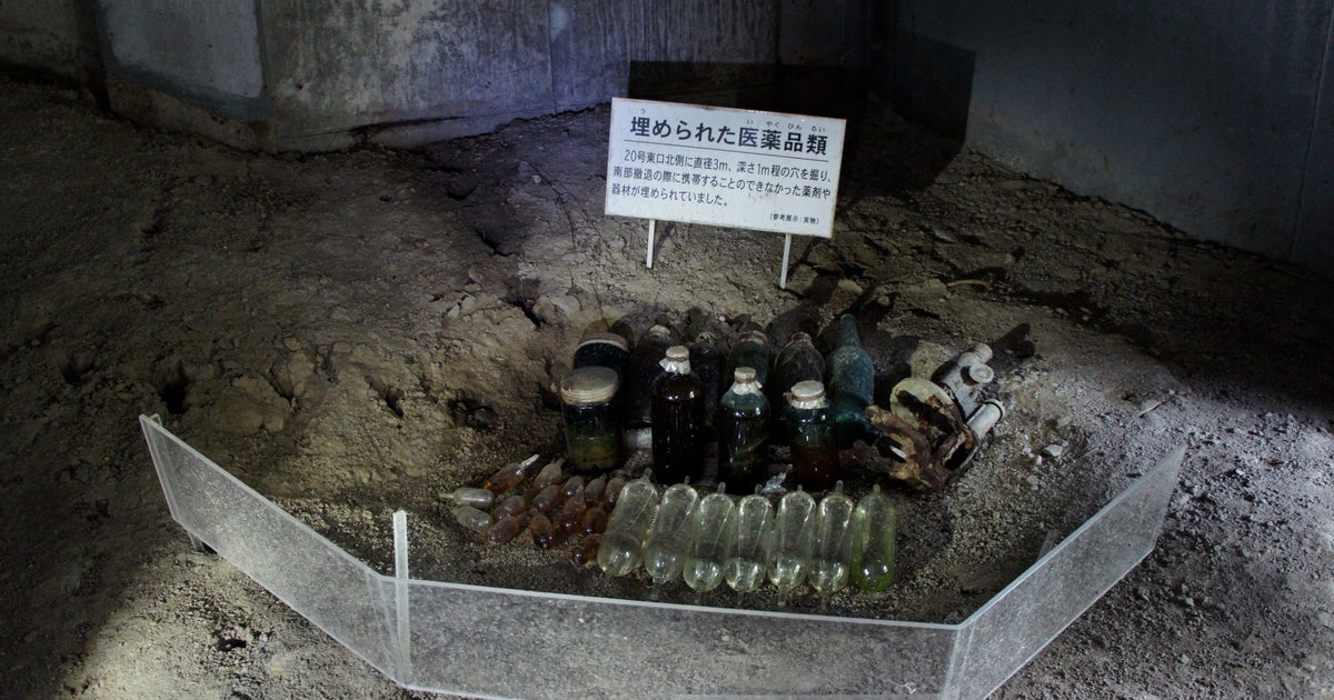 負傷兵の血や膿 汚物 失神しそうな悪臭だ 沖縄 南風原で再現された陸軍病院壕の 臭い ハフポスト