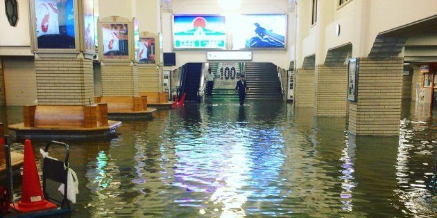 1階が水没した近鉄・宇治山田駅の様子