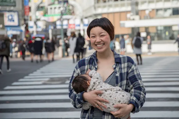 なぜ 授乳フォト を渋谷のスクランブル交差点で撮ったのか 子育てはもっと自由でいい ハフポスト Life