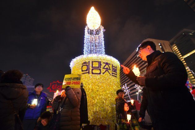朴槿恵・前大統領の退陣を求めるデモ