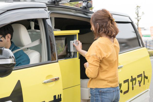 ▲今回の自動運転車に設置されたボックスは簡易版のため、これまでのサービスで使っていたものとは異なる