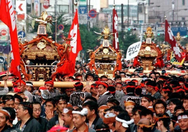 「深川八幡祭り」の神輿