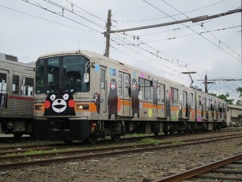 地下鉄走って90年】銀座線01系くまモンラッピング電車 | ハフポスト NEWS