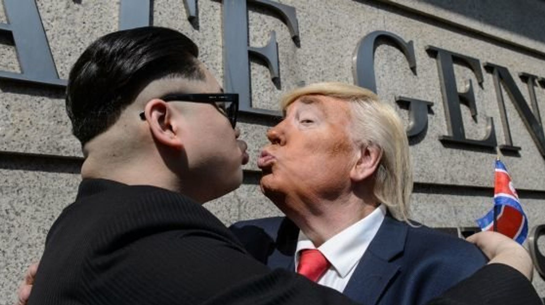 トランプ氏が金正恩氏とハグしてキス 実は 画像 ハフポスト News