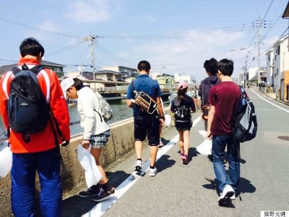 学校に行けない子の居場所 しゃべん会 発足したのは不登校を経験した女子高生ら ハフポスト 学校に行けない子の居場所 しゃべん会 発足したのは不登校を経験した女子高生ら ハフポスト