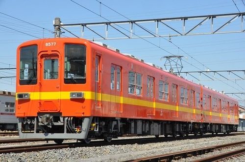 東武鉄道8000系、5つ目のリバイバルカラー－昭和30年代の通勤形電車標準色が約半世紀ぶりに復活!!－ | ハフポスト NEWS