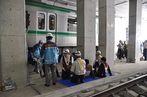 東京メトロの異常時総合想定訓練2016 | ハフポスト NEWS