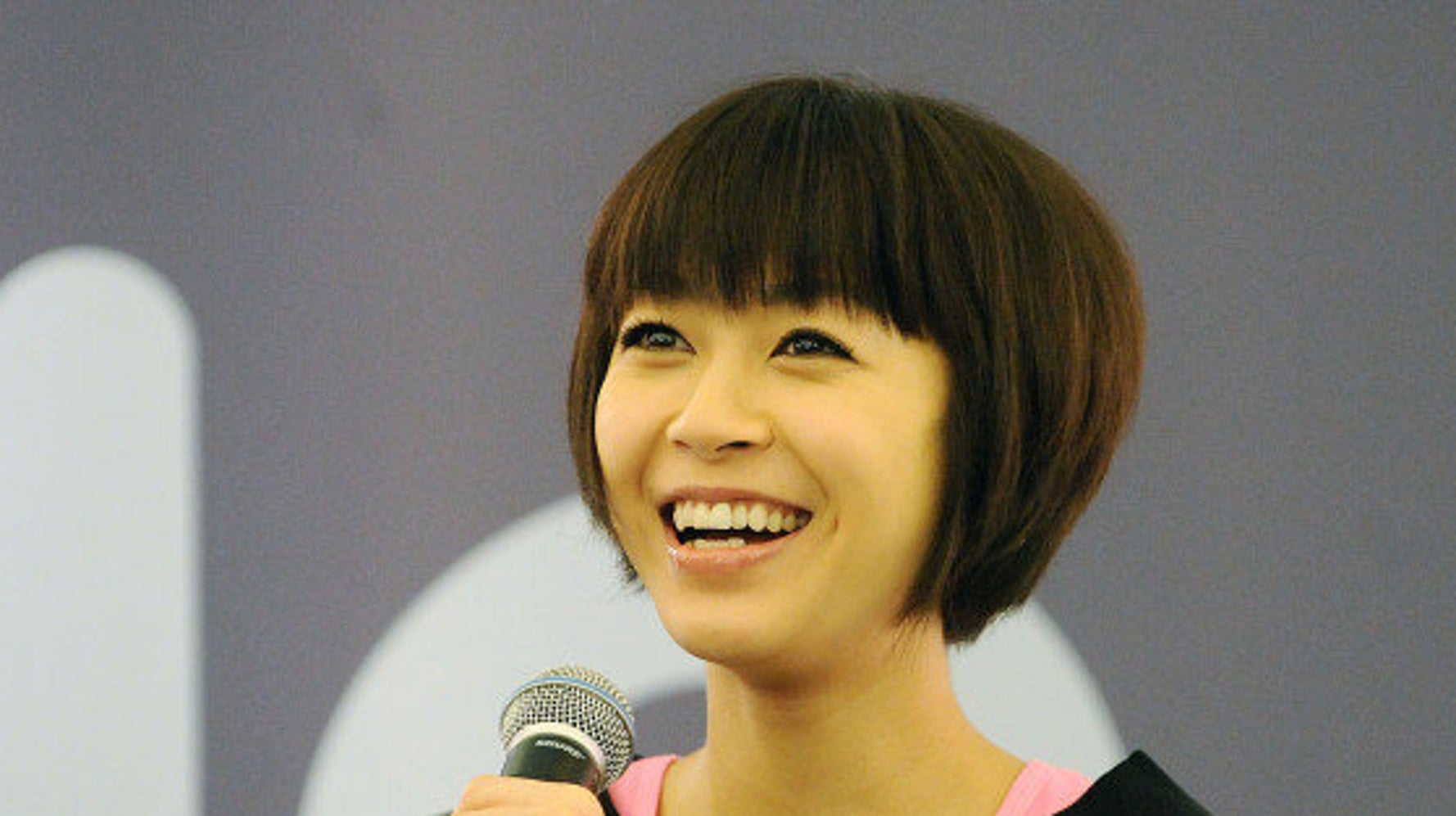 宇多田ヒカル 赤ちゃんの美しさにビビる ってそこ見てますか ハフポスト News