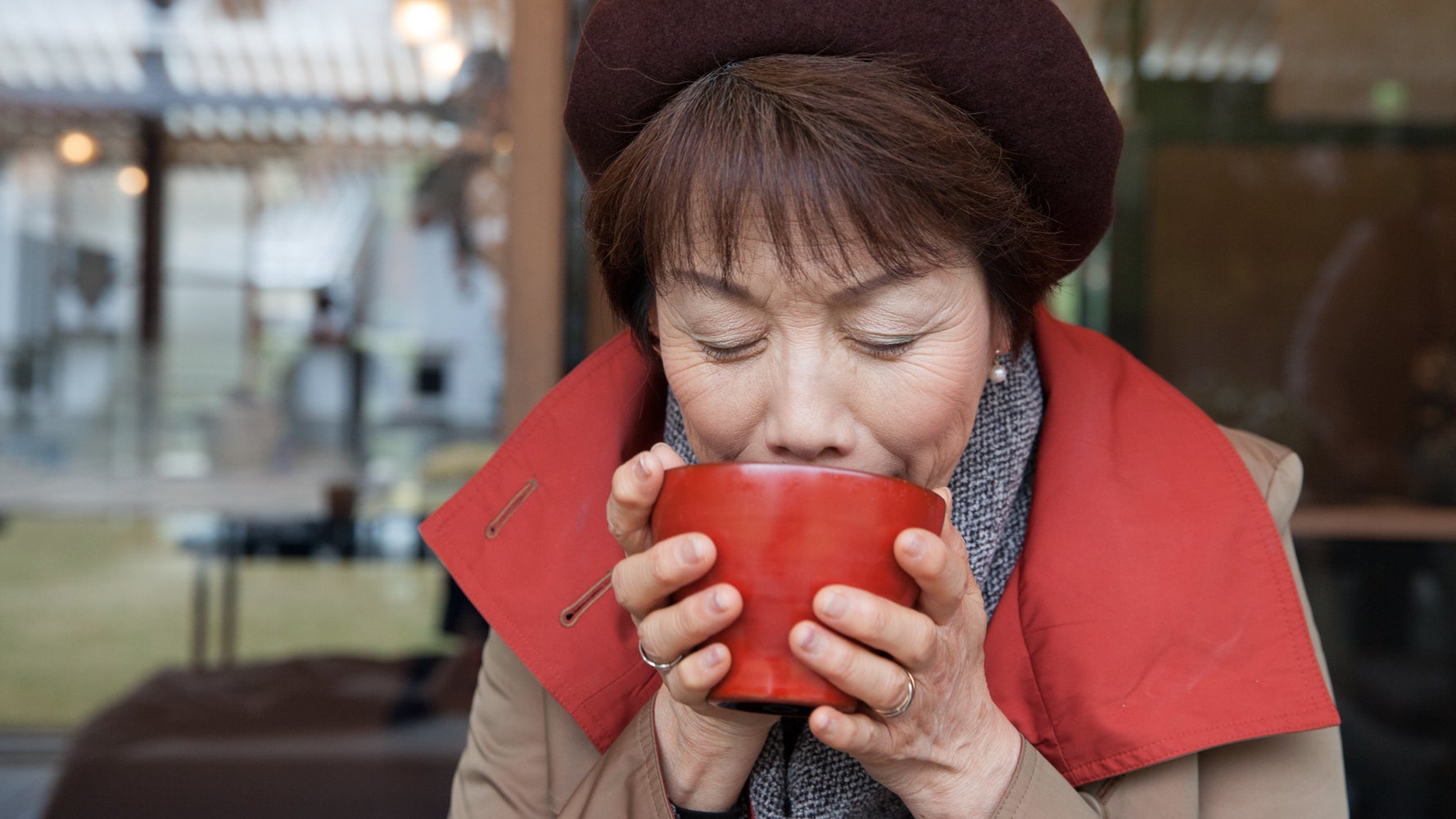 水は最も誤嚥しやすい 汁物には とろみ でもつけ過ぎも危険 ハフポスト News 水は最も誤嚥しやすい 汁物には とろみ でもつけ過ぎも危険 ハフポスト News