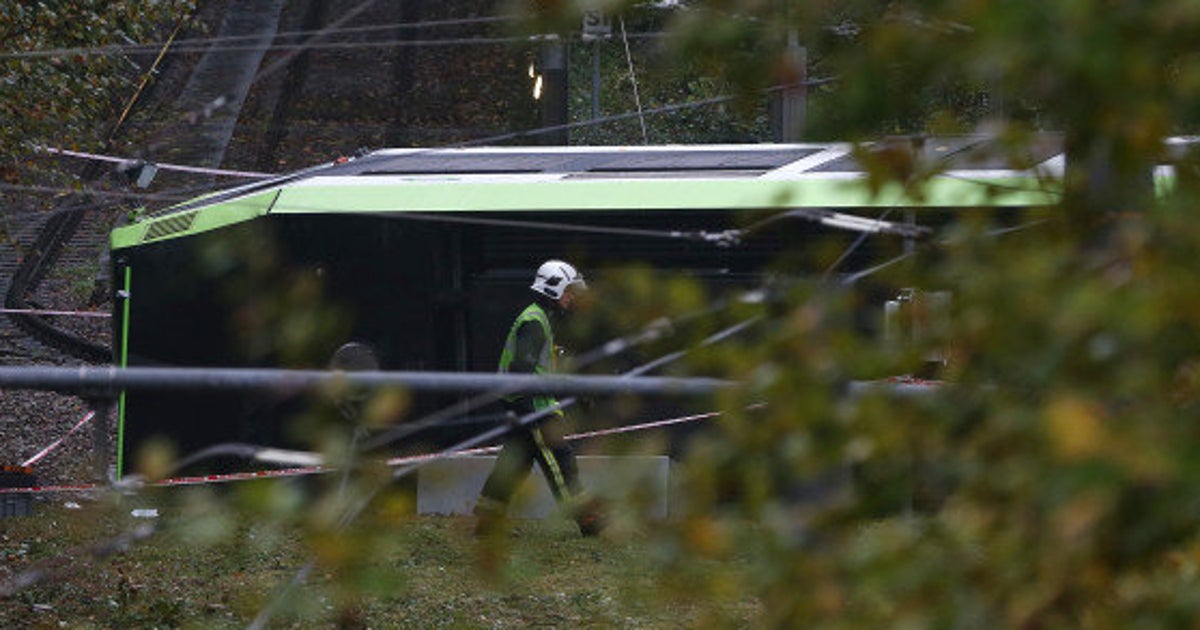 ロンドンで路面電車の脱線事故 7人死亡 51人負傷 今後も死者増える恐れ ハフポスト