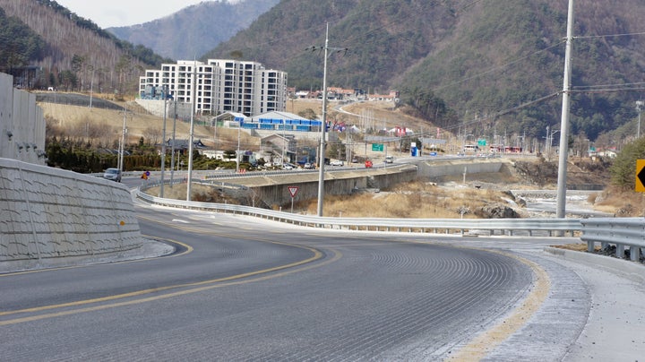 アルペン競技場付近の風景＝2018年2月18日、韓国・チョンソン郡