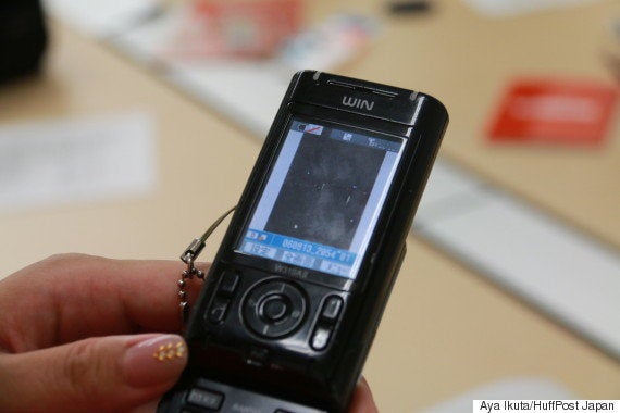 昔のガラケーを復活させたら、mixiアップ用の写真が大量流出 