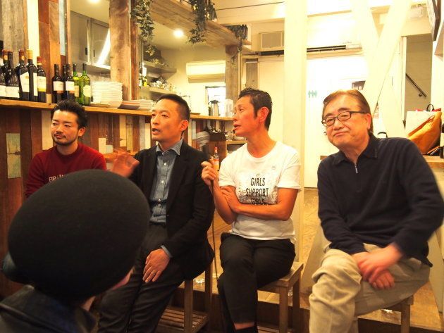 左から杉山文野さん、長谷部健さん、小川チガさん、佐藤正記さん