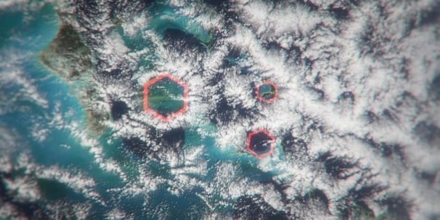 バミューダ・トライアングルの謎、ついに解明？ 奇妙な「六角形の雲」の正体は（研究結果） | ハフポスト NEWS