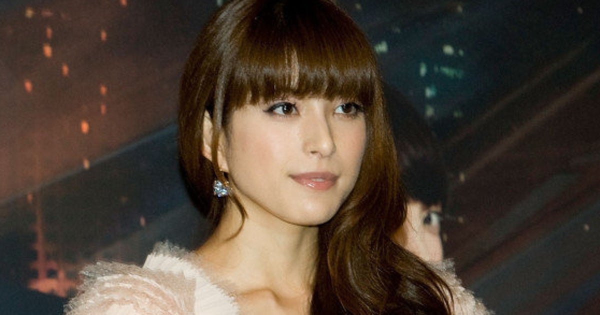 上原多香子 長期休業へ 不倫報道後はじめて姿見せる ハフポスト 上原多香子 長期休業へ 不倫報道後はじめて姿見せる ハフポスト