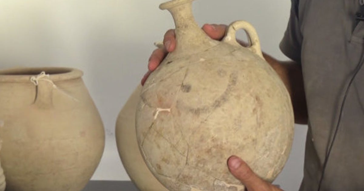 世界最古のスマイルマーク？3700年前のヒッタイトの壺が出土
